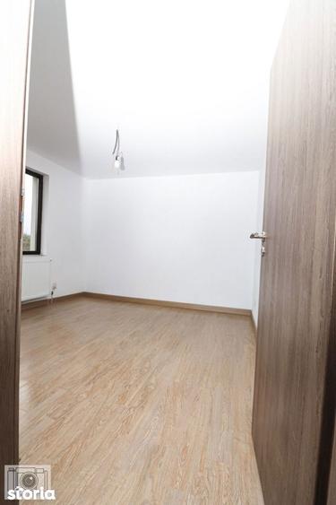 Casă cu 5 camere decomandat cu Canalizare în Ciorogârla