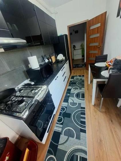 Apartament cu 2 camere decomandat, mobilat în Girocului