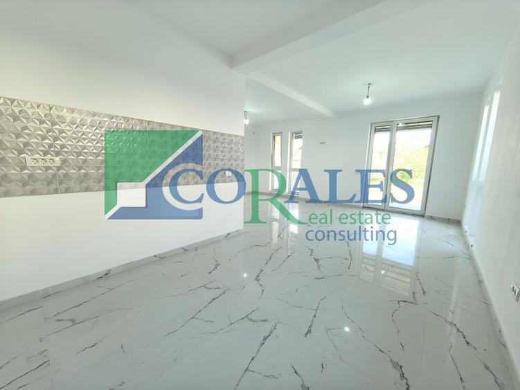 Duplex cu 5 camere cu Canalizare în Dumbrăvița