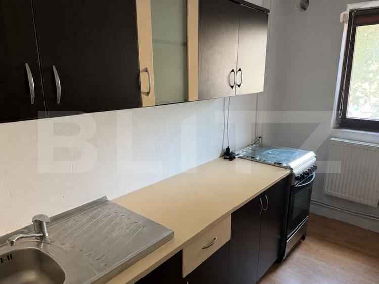 Apartament 2 camere, 40 mp, zona Cetate - 4