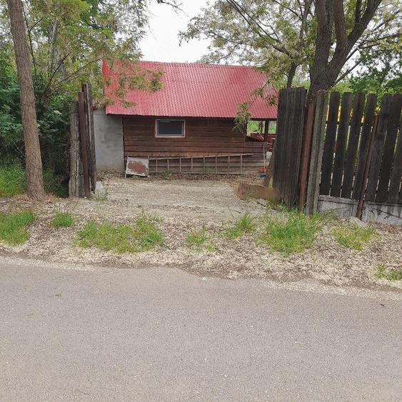 Teren de 1200 mp, în Brădeanca