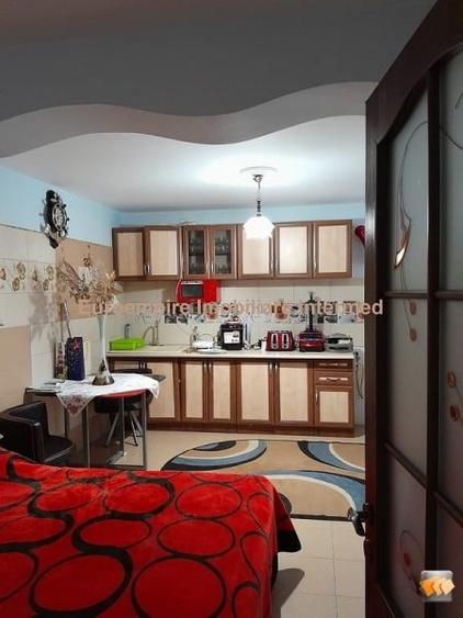 Casă cu 5 camere cu Teren 1000 Mp în Agigea