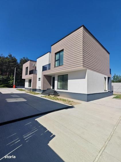 Casă cu 4 camere cu Teren 580 Mp în Tancodrom