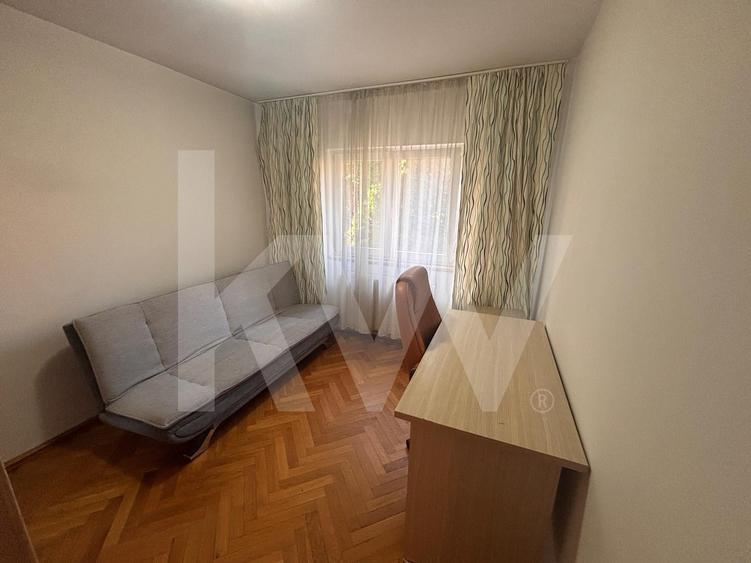 Apartament cu 3 camere decomandat, mobilat în Central