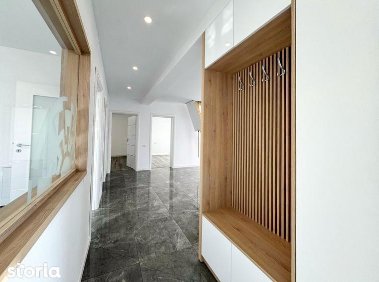 Casă cu 3 camere cu Piscina în Central