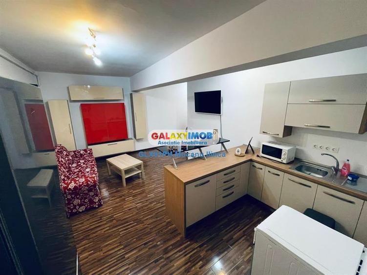 Apartament cu 3 camere decomandat, mobilat în 9 Mai