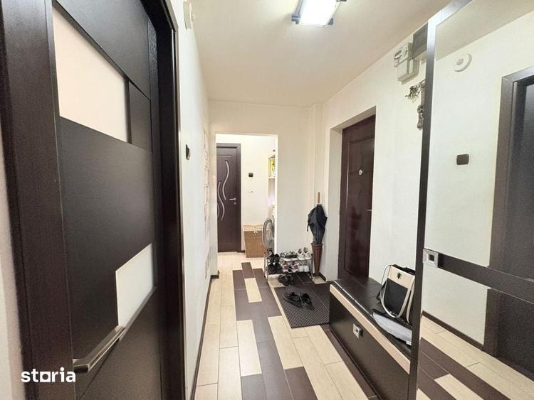 Apartament cu 2 camere decomandat în Craiovița Nouă