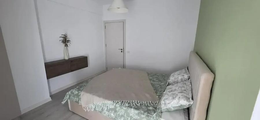 Apartament cu 2 camere semidecomandat, mobilat în Central