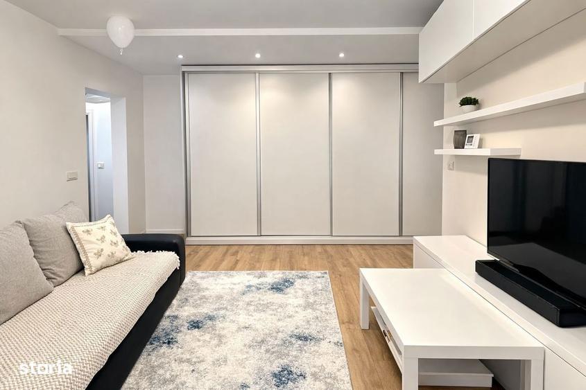 Apartament cu 2 camere semidecomandat, mobilat în Central