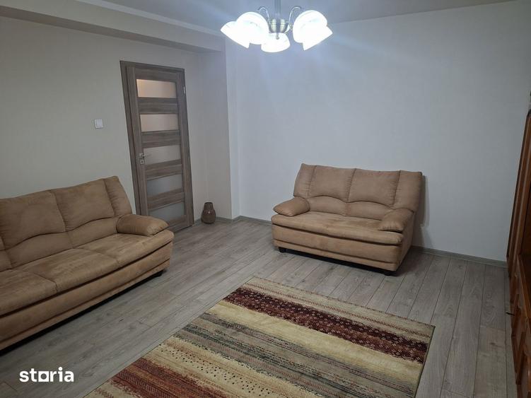 Apartament cu 3 camere decomandat în Exterior Vest