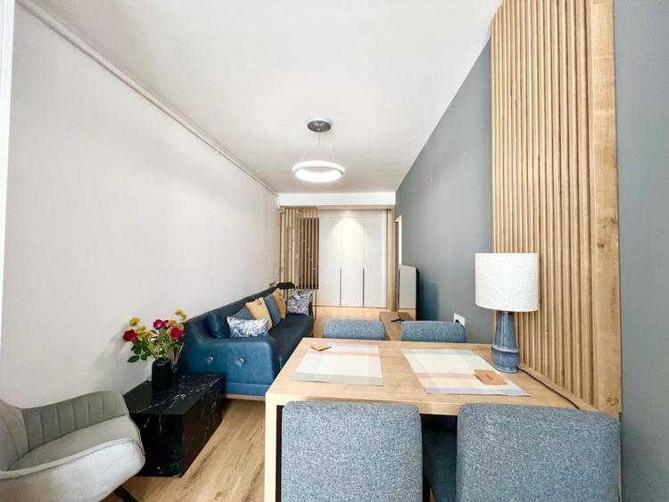 Apartament cu 2 camere semidecomandat, mobilat în Pipera