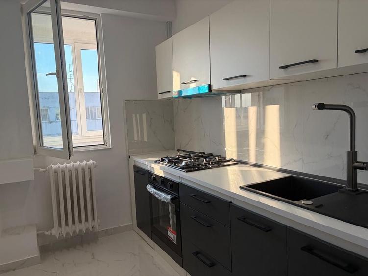 Apartament cu 2 camere semidecomandat, mobilat în Alexandru Obregia