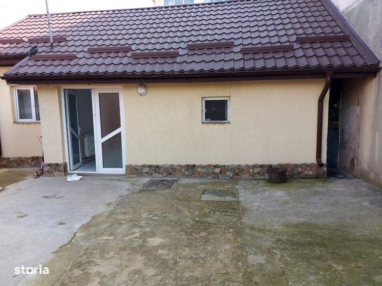 Proprietar vand casa la sol , 2 camere , compl utilat si mobilat 50mp - 6