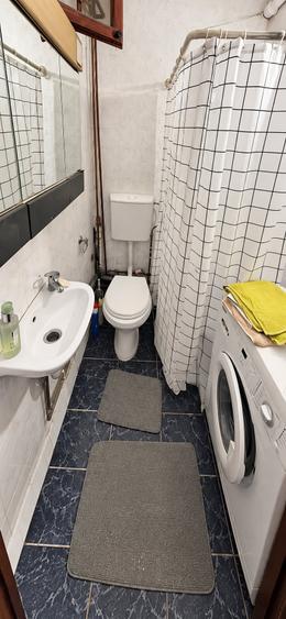 Garsonieră decomandată, mobilată în Lipovei