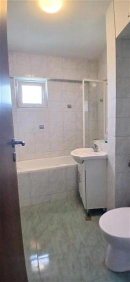 Apartament cu 2 camere decomandat în Panduri