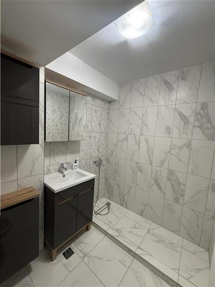 Apartament cu 2 camere decomandat, mobilat în Aurel Vlaicu