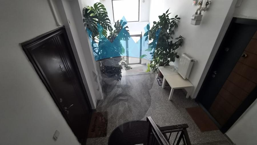 Garsonieră decomandată, mobilată în Jiului