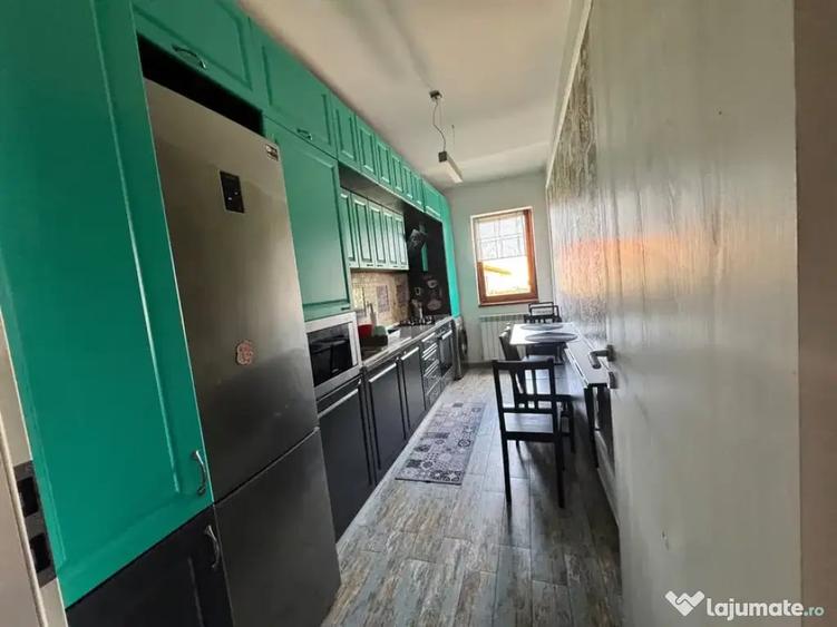 Apartament cu 3 camere decomandat în Chiajna