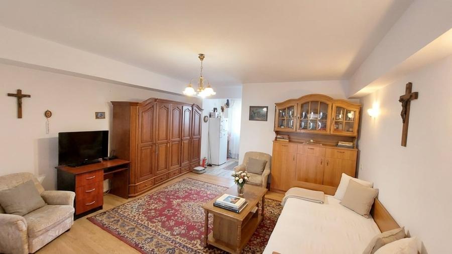 Apartament cu 2 camere decomandat, mobilat în Cetate — fotografia 1