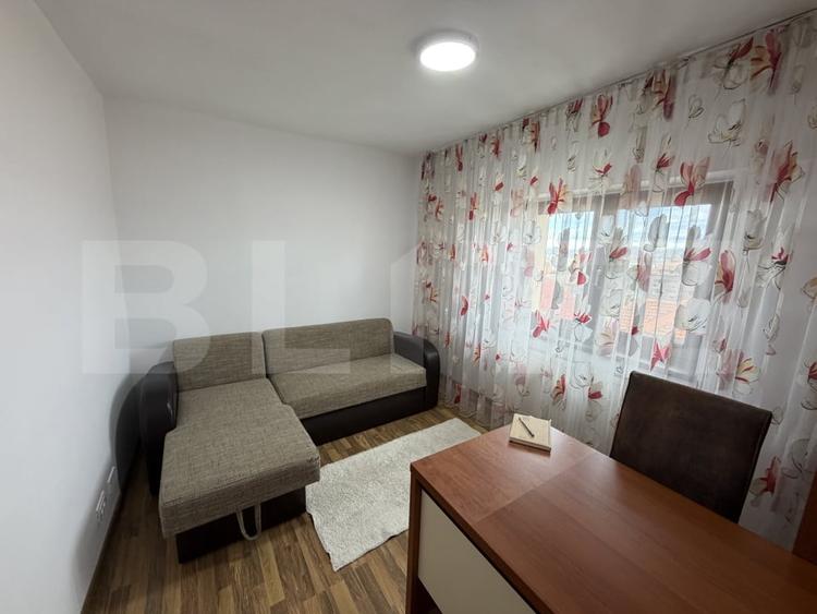 Apartament cu 3 camere decomandat, mobilat în Victoria