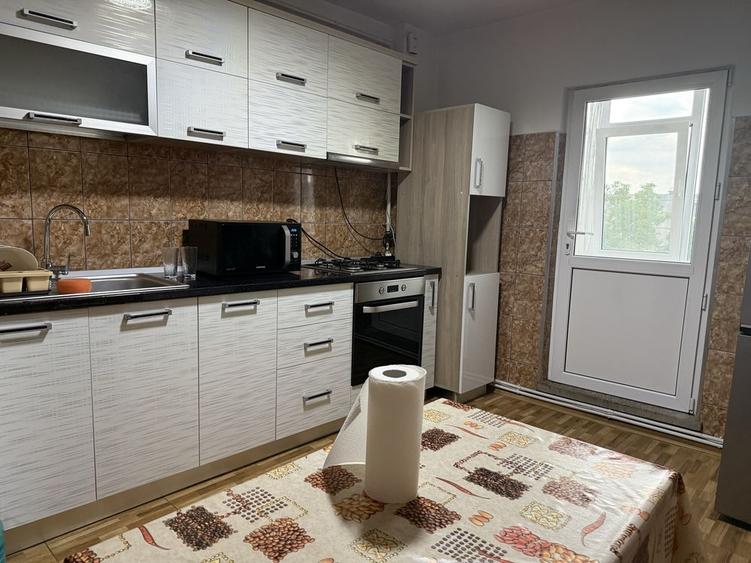 Se inchiriaza apartament 2 camere, gavana 3 - 13