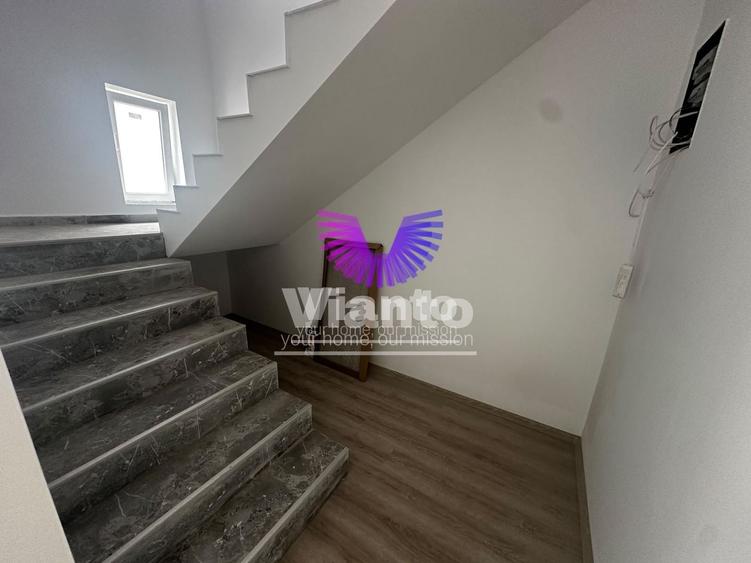Duplex cu 5 camere cu Canalizare în Exterior Vest