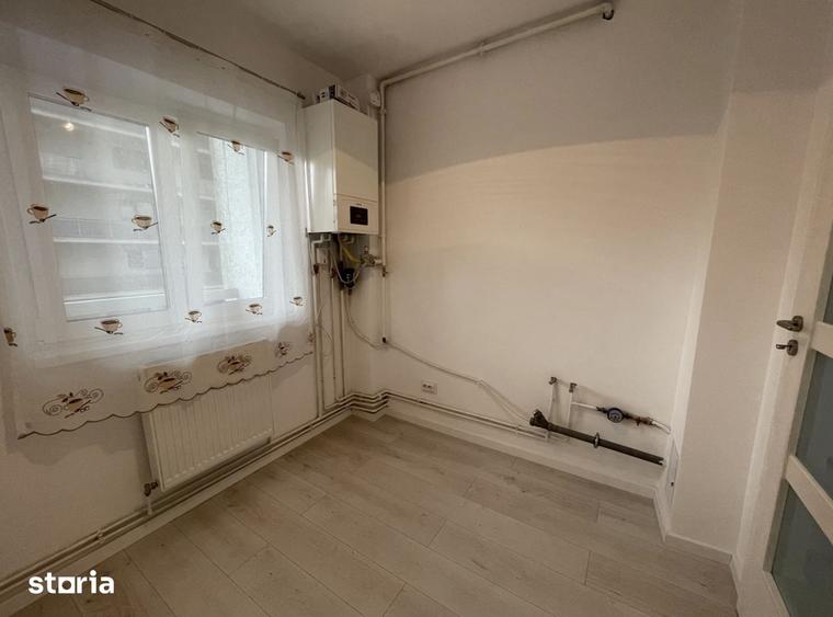 Apartament cu 3 camere decomandat în Tilișca