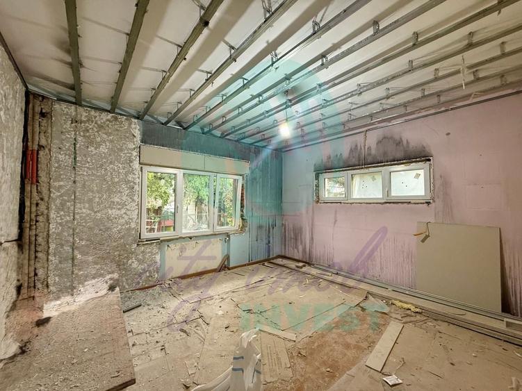 Apartament cu 4 camere decomandat în Calea Călărașilor