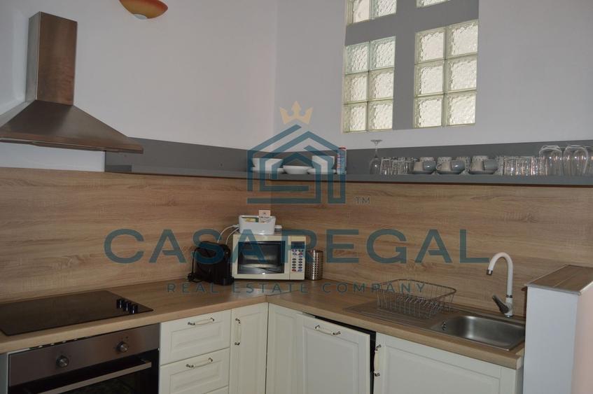 Apartament cu 3 camere semidecomandat, mobilat în Ultracentral
