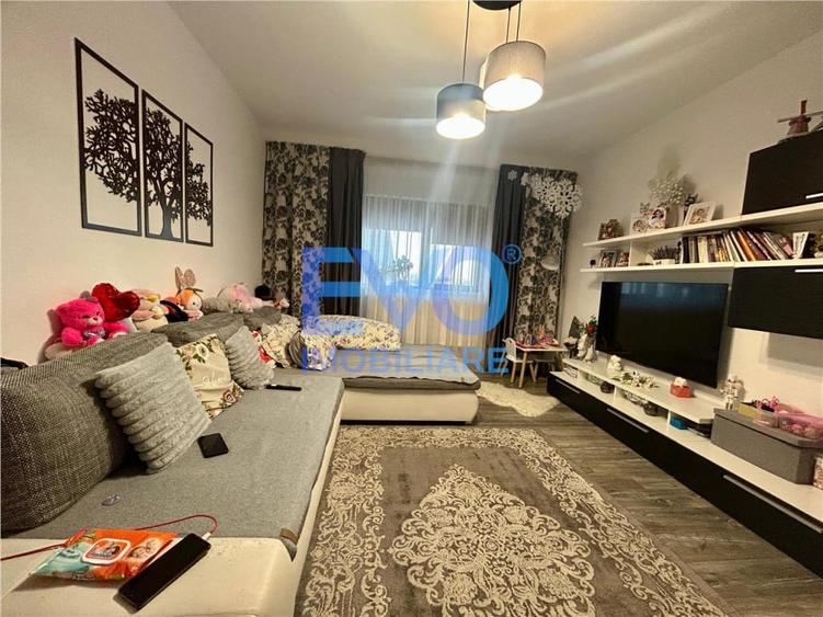 Apartament cu 2 camere decomandat în Hlincea