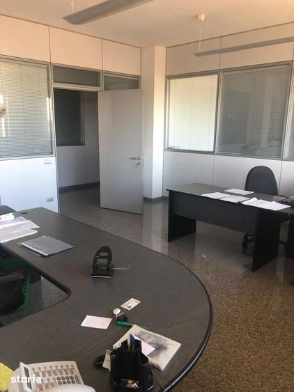Spațiu comercial, de 32,729 mp, în Central