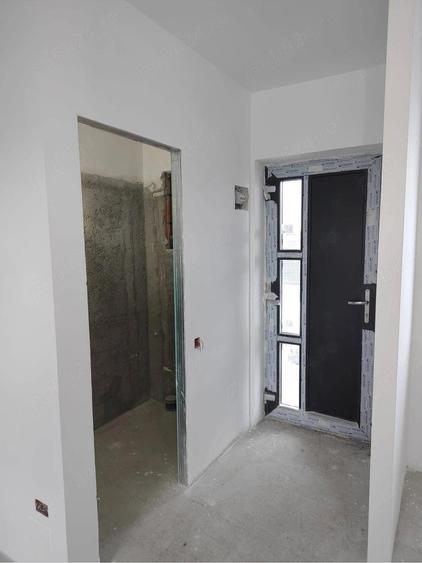 Casă cu Teren 281 Mp în Olteni