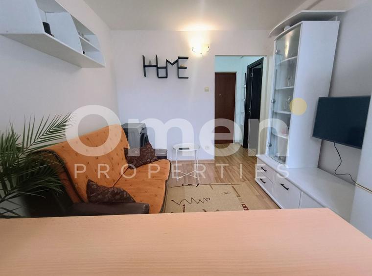 Apartament cu 2 camere decomandat, mobilat în Decebal