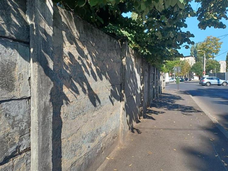 Teren Construcții intravilan de 321 mp, în Rahova