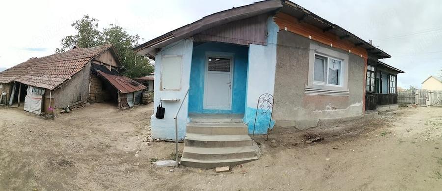 Casă cu 3 camere cu Teren 1133 Mp în Văleni