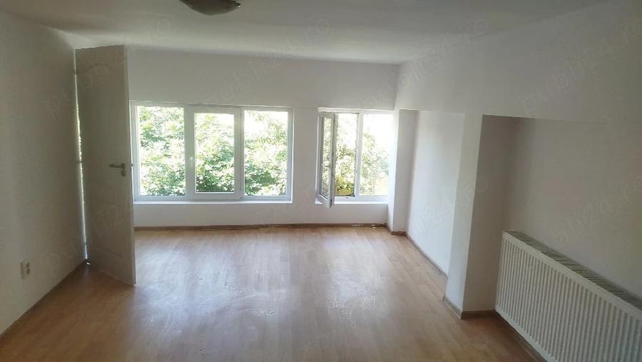 Casă cu 2 camere cu Teren 80 Mp în Exterior Vest