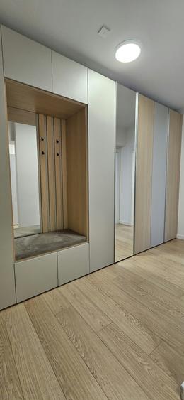 Apartament cu 2 camere decomandat în Trocadero