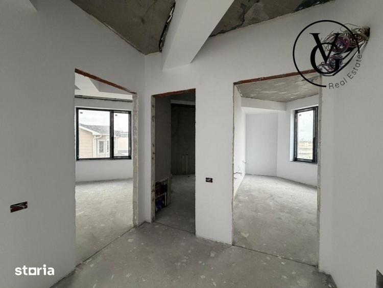 Casă cu 4 camere decomandat cu Teren 211 Mp în Palazu Mare