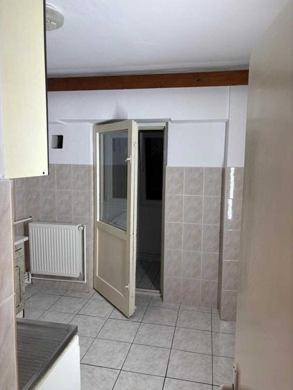Apartament cu 3 camere decomandat în Obcini
