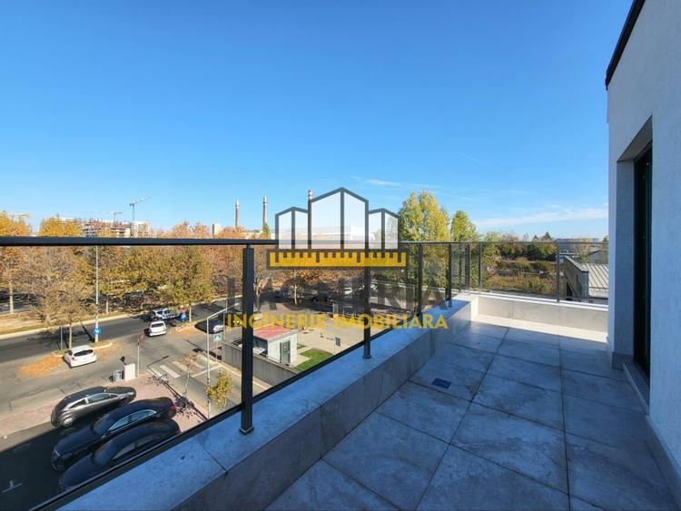 Apartament cu 4 camere semidecomandat în Theodor Pallady