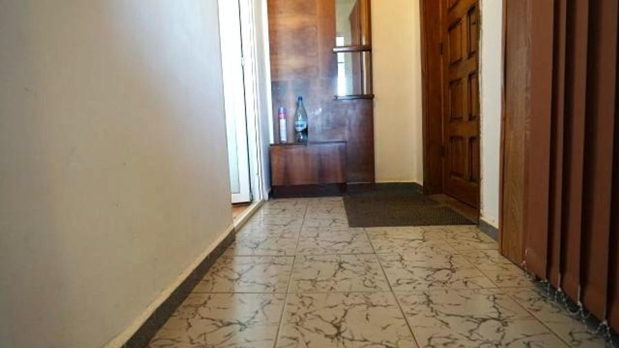 Apartament cu 2 camere semidecomandat în Micro 6