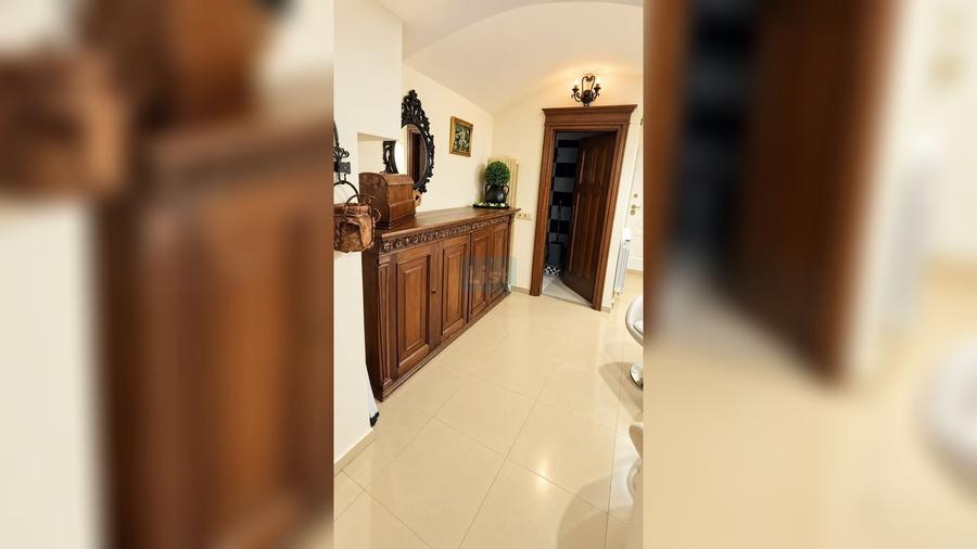 Spațiu comercial, de 107.30000305176 mp, în Centru Civic