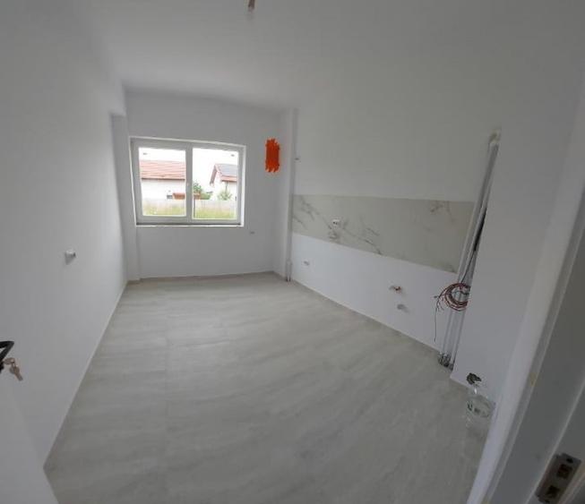 Apartament cu 2 camere decomandat în Vârteju