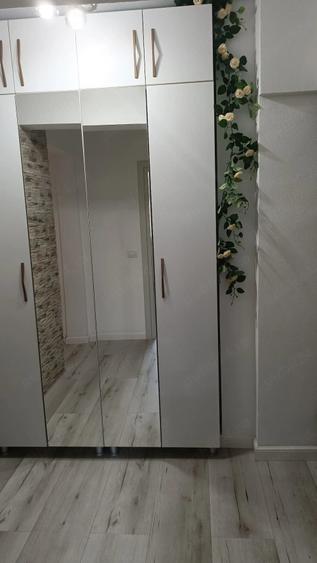 Apartament cu 3 camere decomandat în Ostroveni