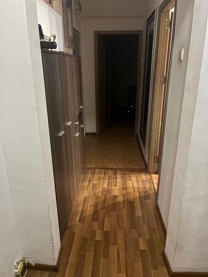 Apartament cu 3 camere decomandat în Ostroveni