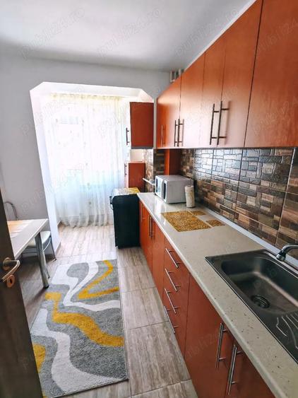 Apartament cu 2 camere semidecomandat în Micro 16