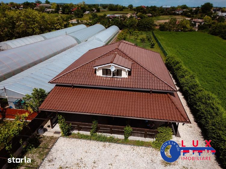 Casă cu 6 camere cu Teren 2000 Mp în Valea Nucarilor