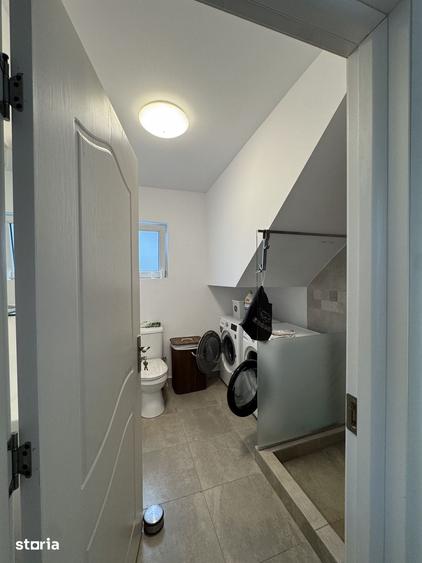 Casă cu 4 camere cu Teren 550 Mp în Crevedia
