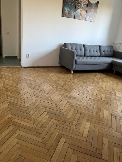 Apartament cu 3 camere semidecomandat în Ștefan cel Mare