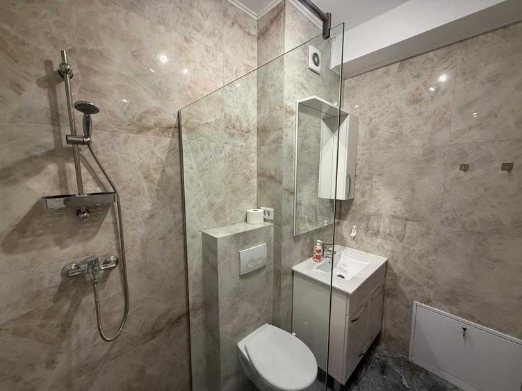 Apartament cu 3 camere decomandat în Micălaca